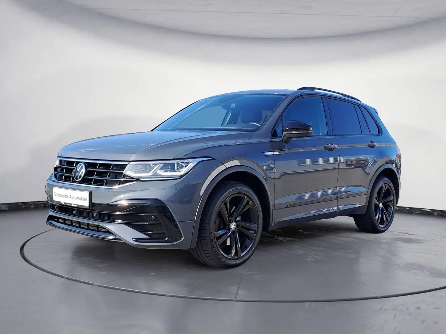 Volkswagen Tiguan VW Tiguan 2.0 TDI AHK R-Line Grijs - 2