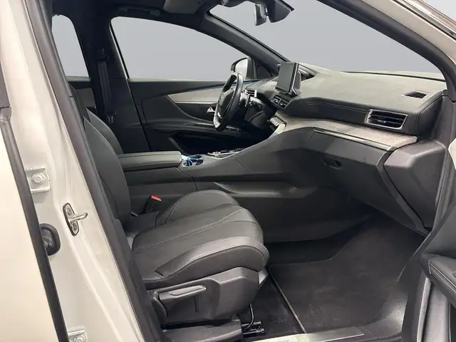 Peugeot 3008 view 12