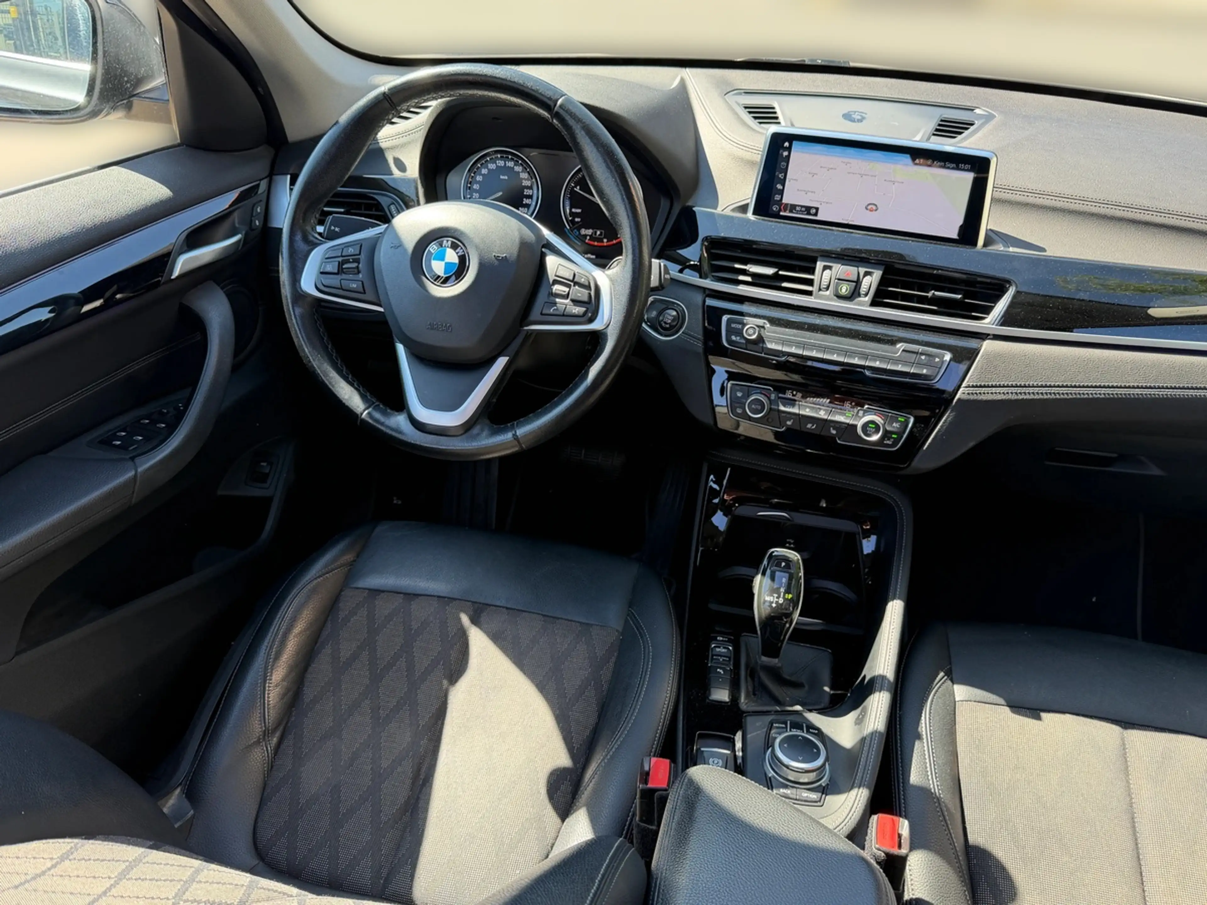 BMW X1 sDrive 16d/xLine/Autom./Pamorama/Erstb./Garantie — photo 8