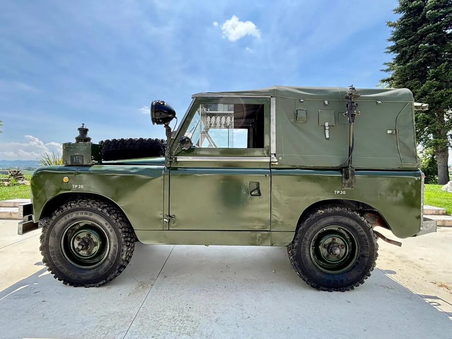 Land Rover Series IIA - 88 - 2.25 Benzin Groen - 1