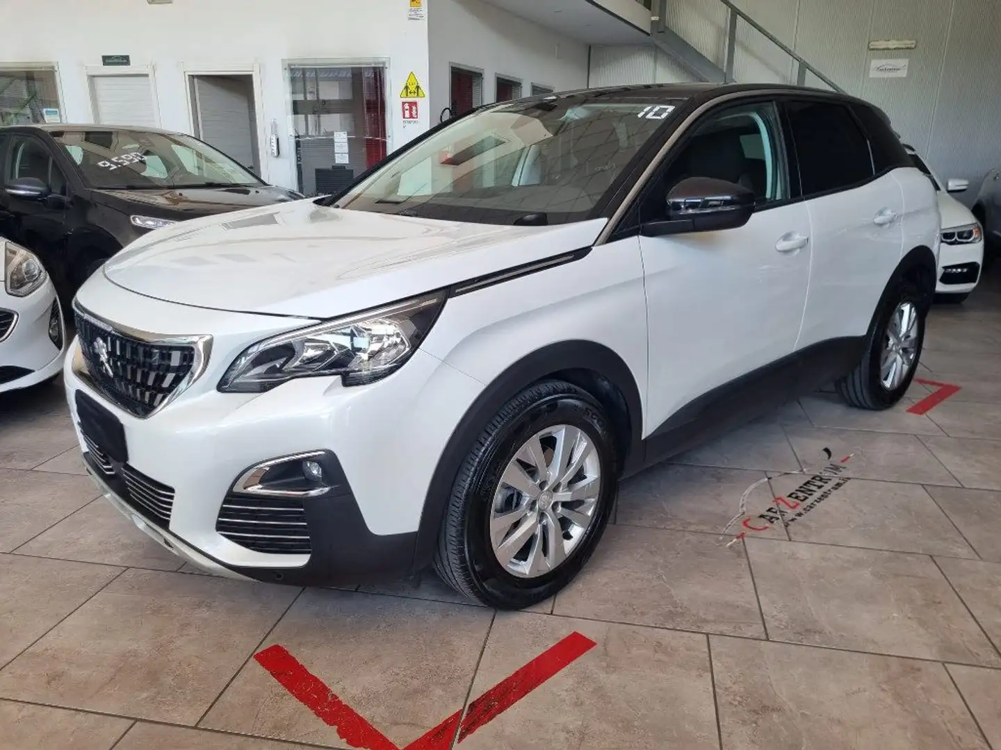 Peugeot 3008 BlueHDi 130 S&S Active Business Bianco - 1