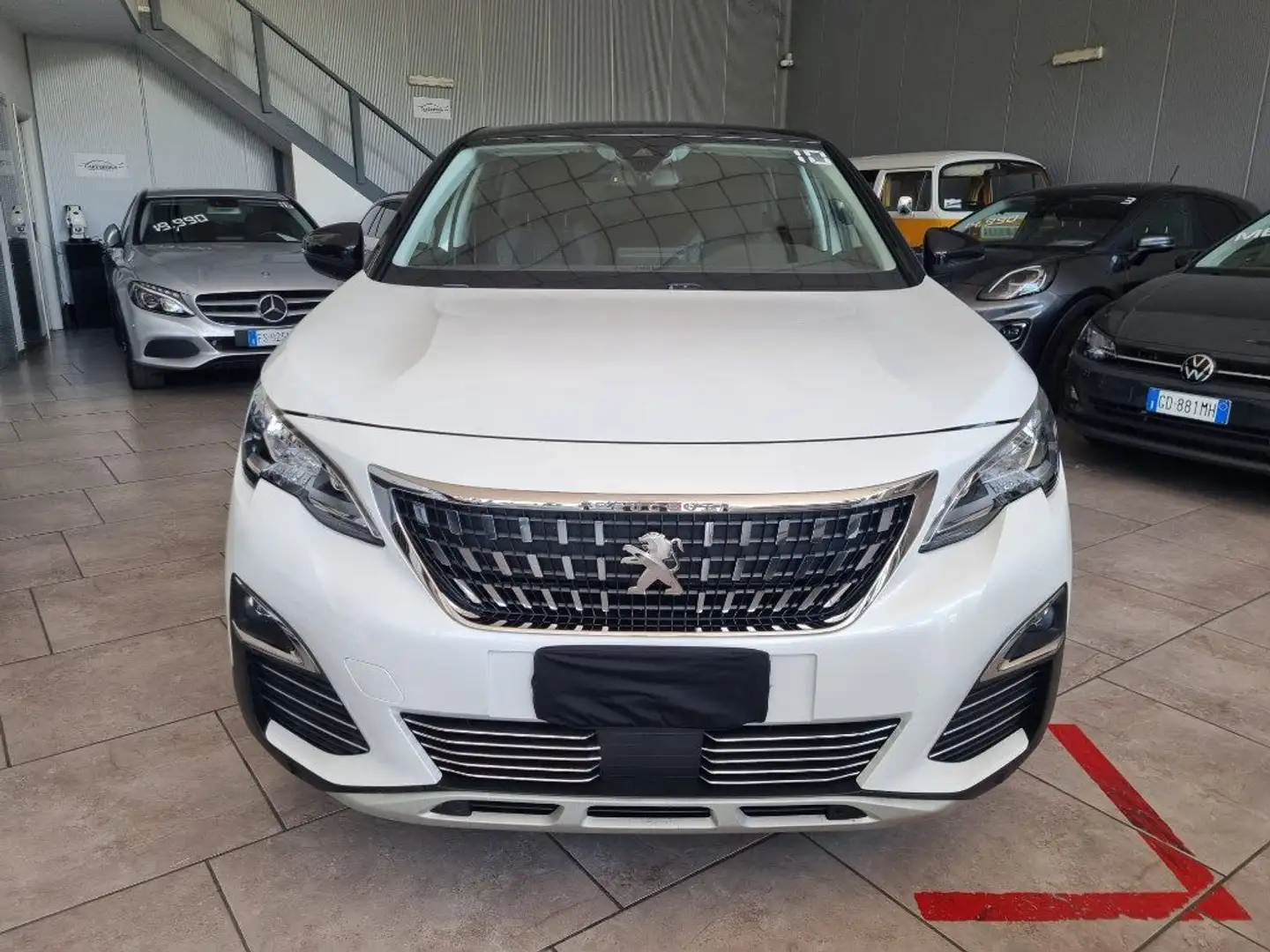 Peugeot 3008 BlueHDi 130 S&S Active Business Bianco - 2