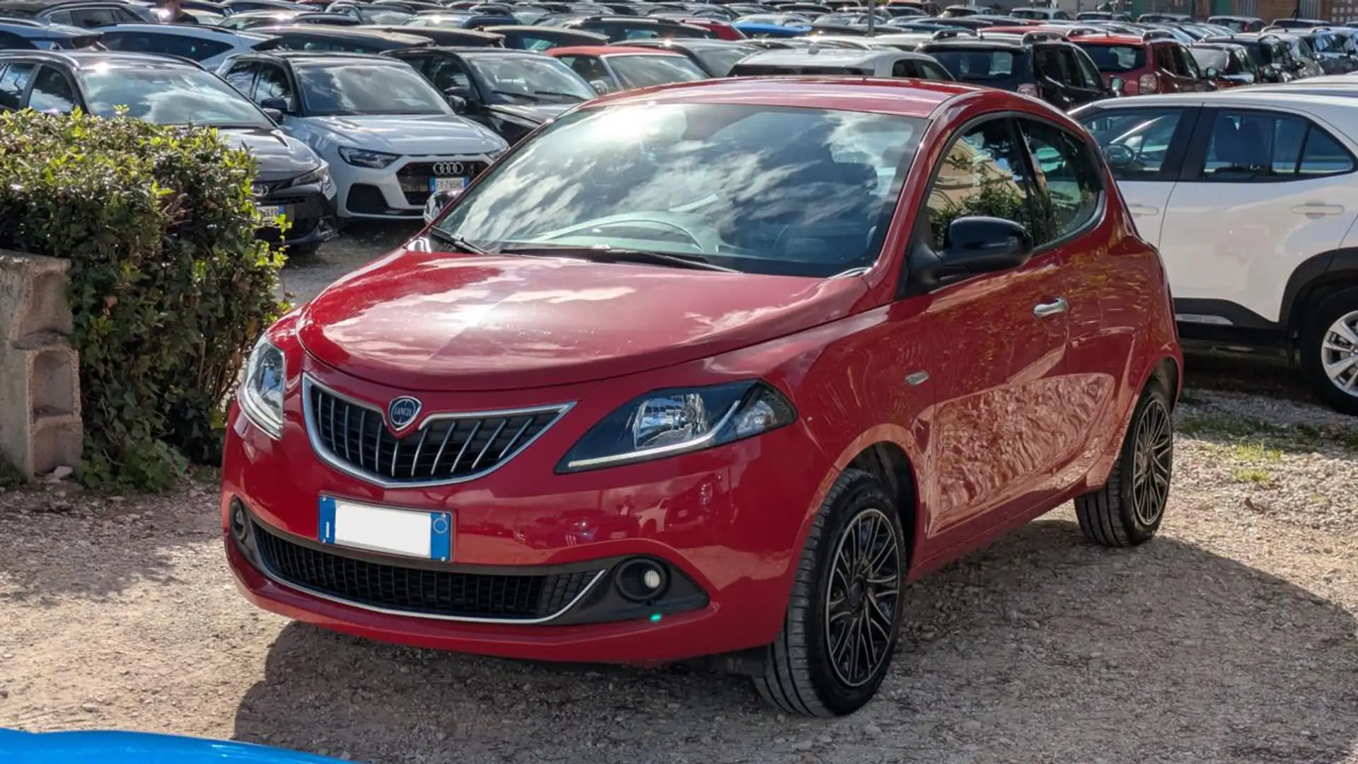 Lancia Y HYBRID GOLD FIREFLY 1.0cc 70cv Rosso - 1