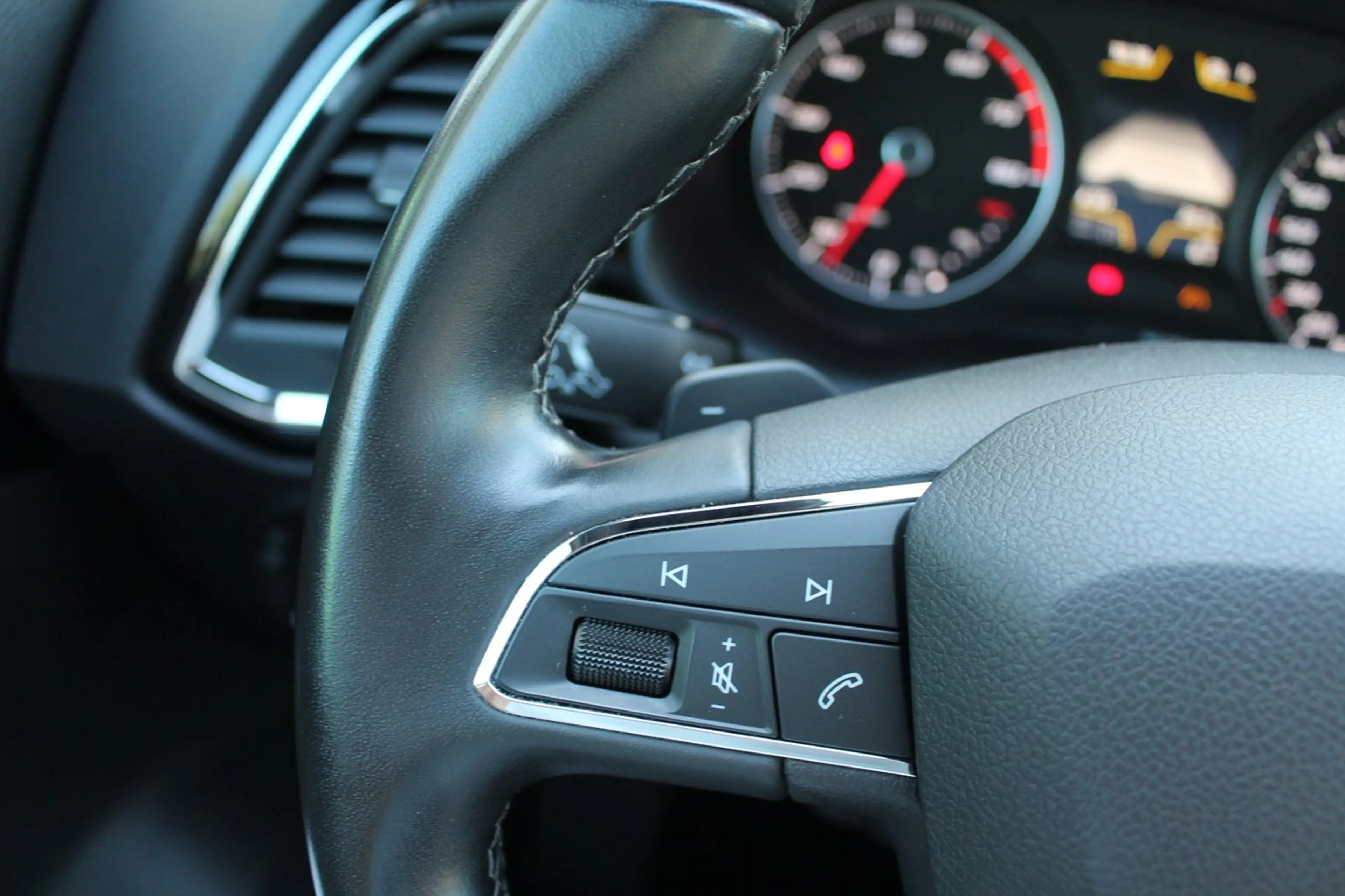 SEAT Ateca Xcellence 1.4 TSI ACT DSG 4Drive — photo 14