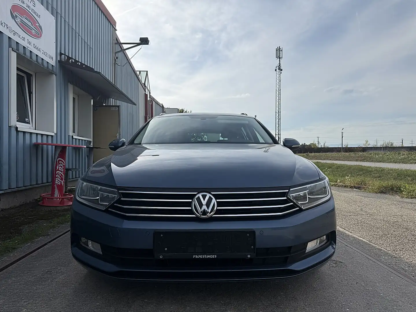 Volkswagen Passat Variant Trendline Blau - 2