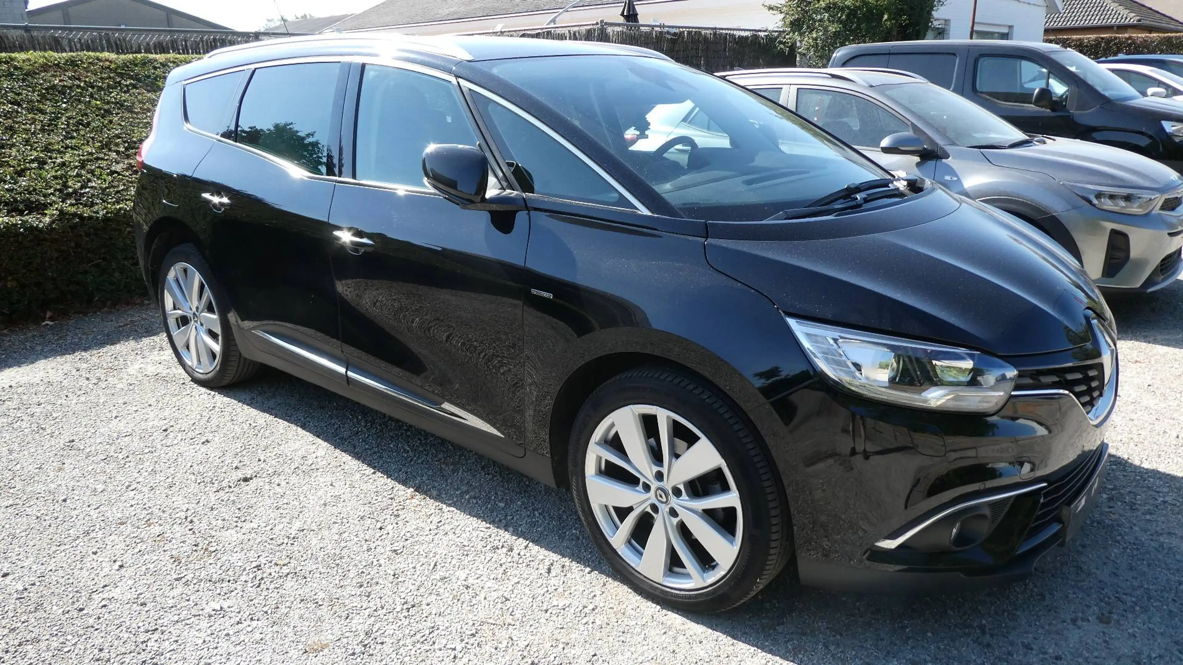 Renault Grand Scenic Grand Scénic 1.33 TCe Limited — photo 2