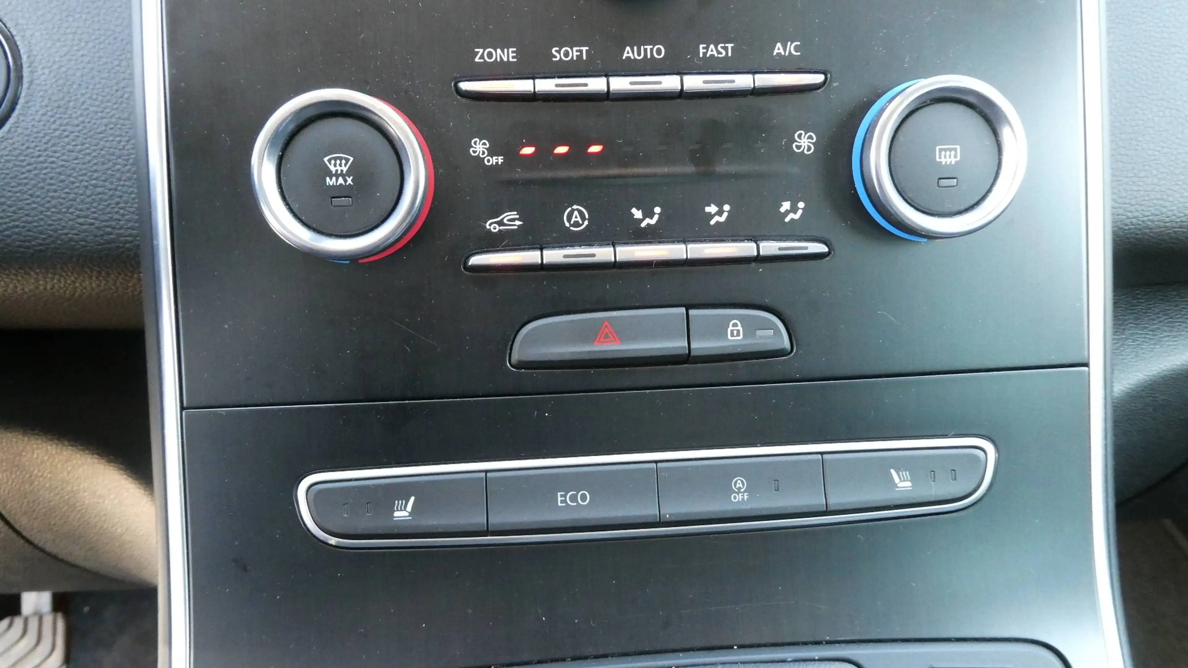 Renault Grand Scenic Grand Scénic 1.33 TCe Limited — photo 14