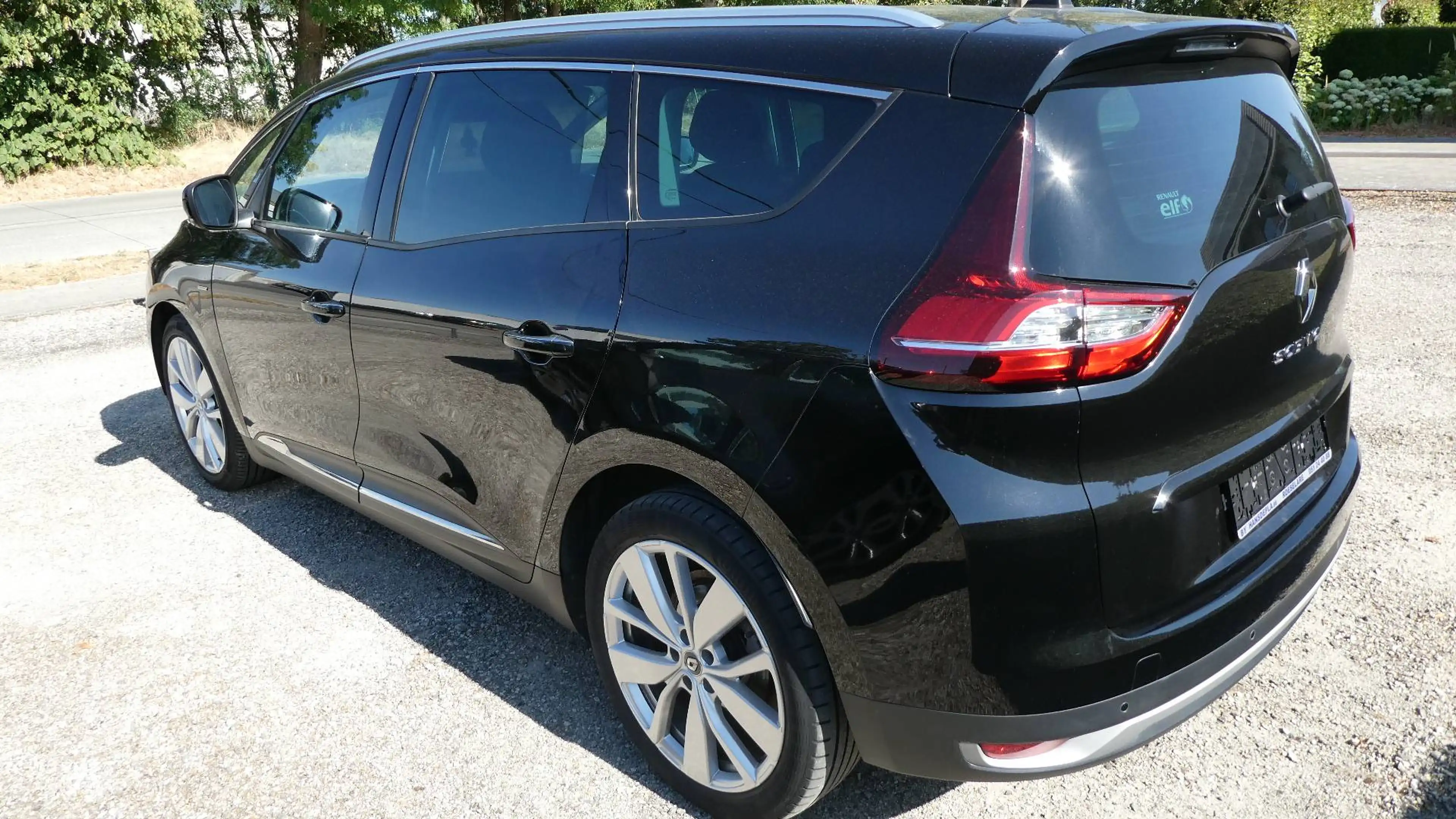 Renault Grand Scenic Grand Scénic 1.33 TCe Limited — photo 4