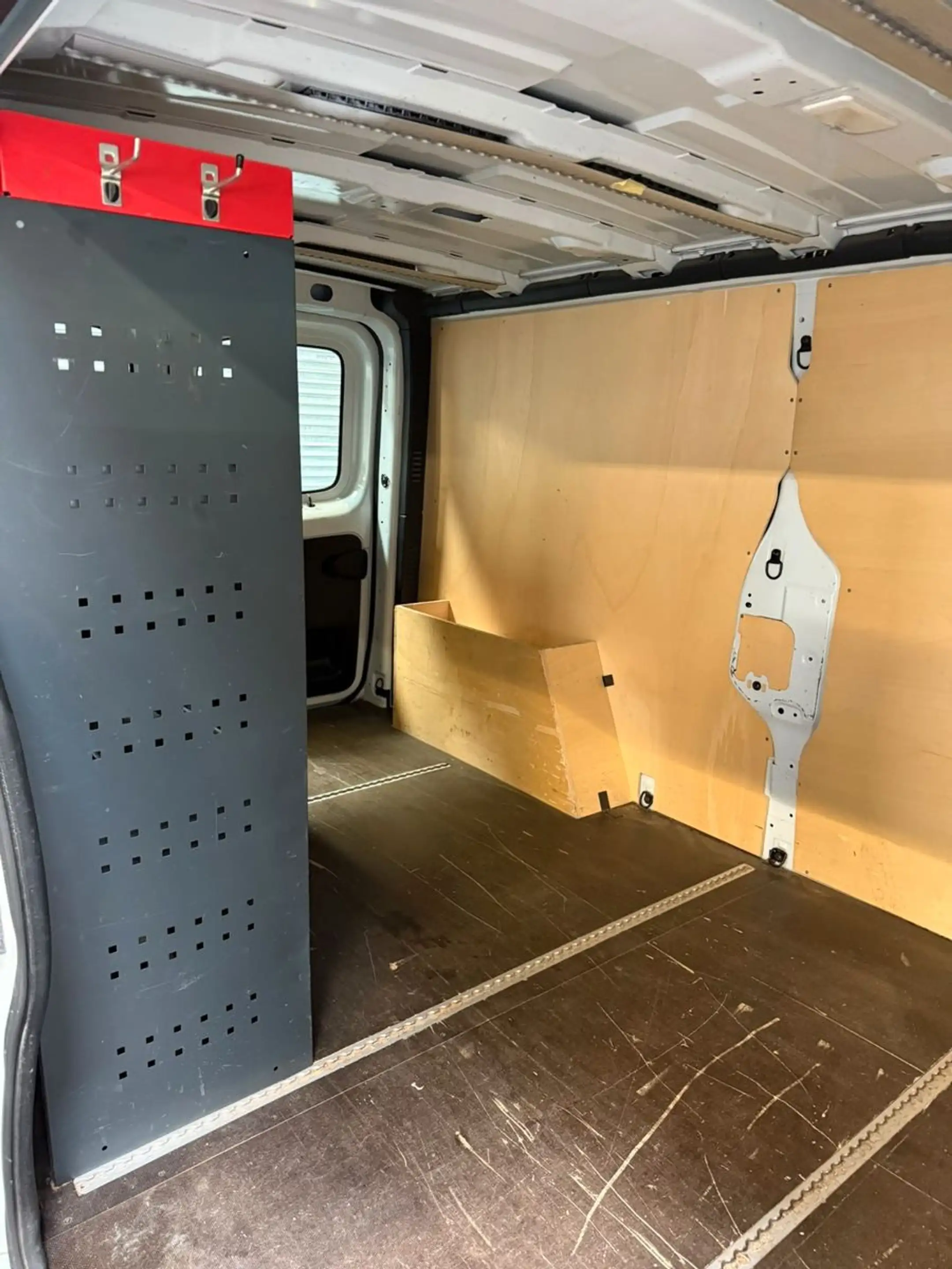 Renault Trafic Kasten L2H1 Komfort Klima R-CAM LED AHK — photo 12