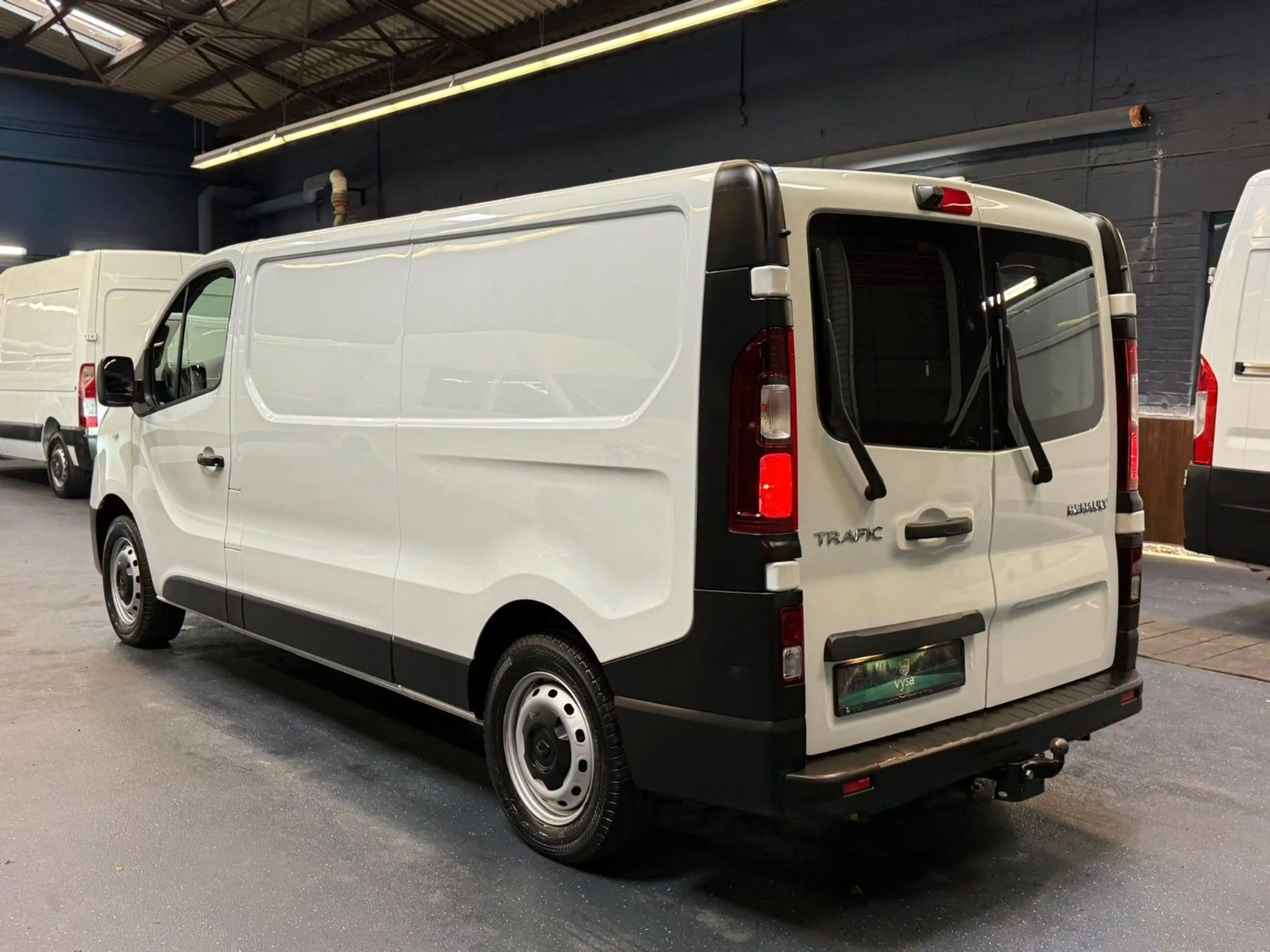 Renault Trafic Kasten L2H1 Komfort Klima R-CAM LED AHK — photo 6