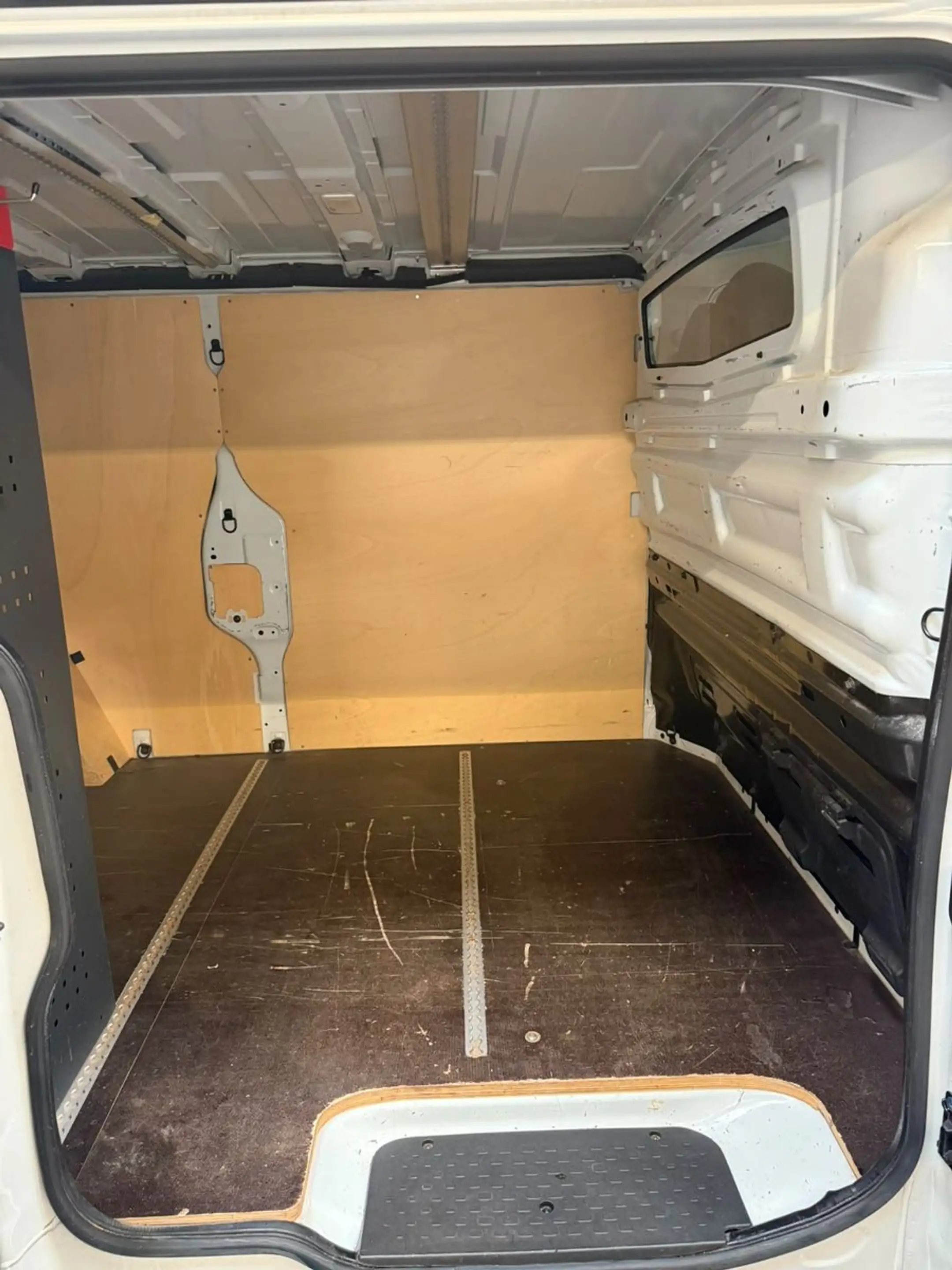 Renault Trafic Kasten L2H1 Komfort Klima R-CAM LED AHK — photo 11
