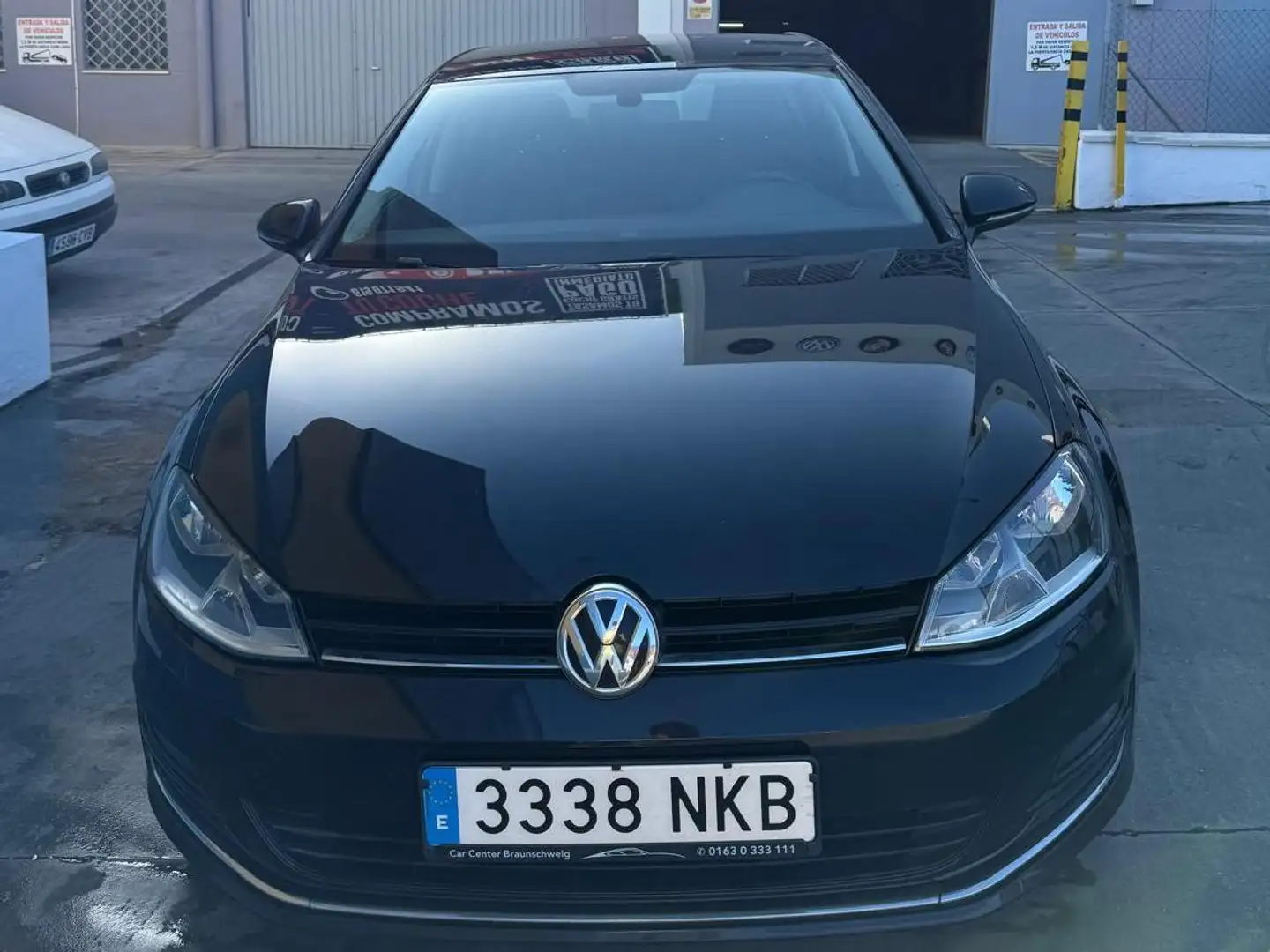 Volkswagen Golf 1.6 TDI Negro - 1