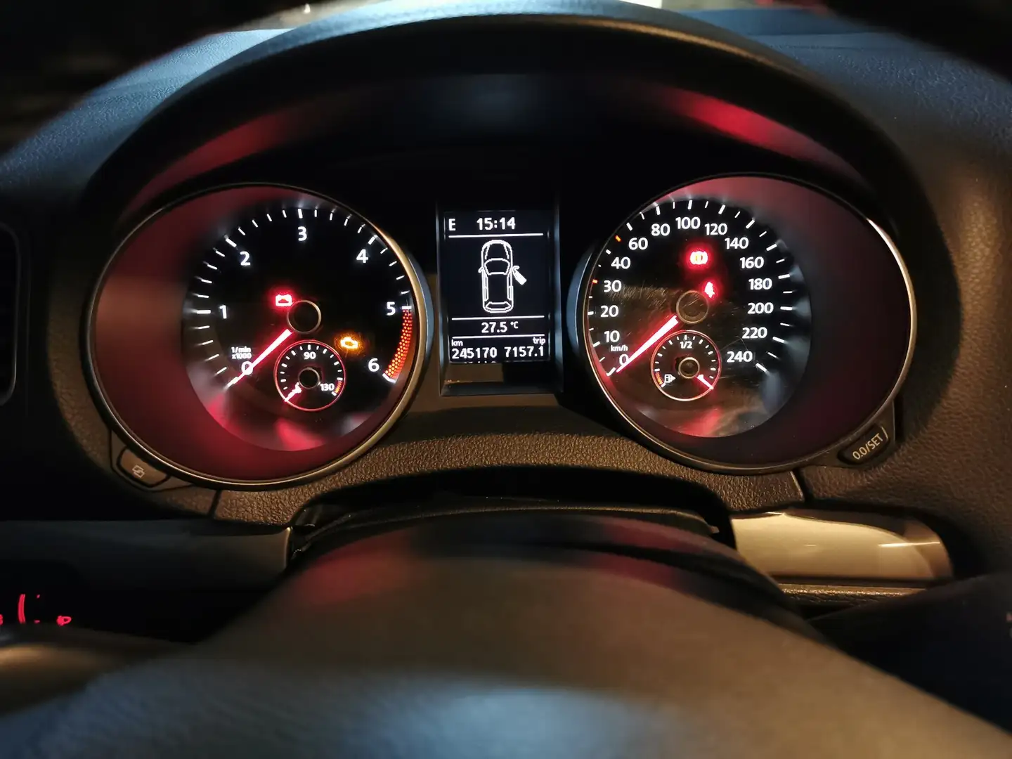 Volkswagen Golf 1.6TDI CR Bluemotion 105 - 1