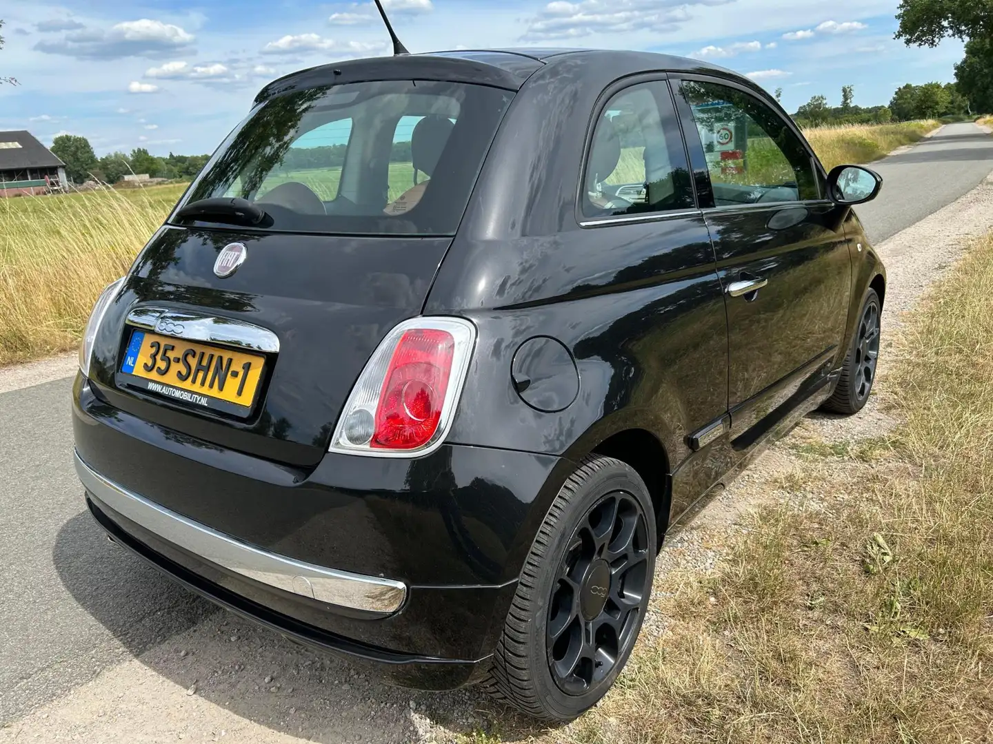Fiat 500 0.9 TwinAir Lounge lederen bekl. pano dak en airco Nero - 2