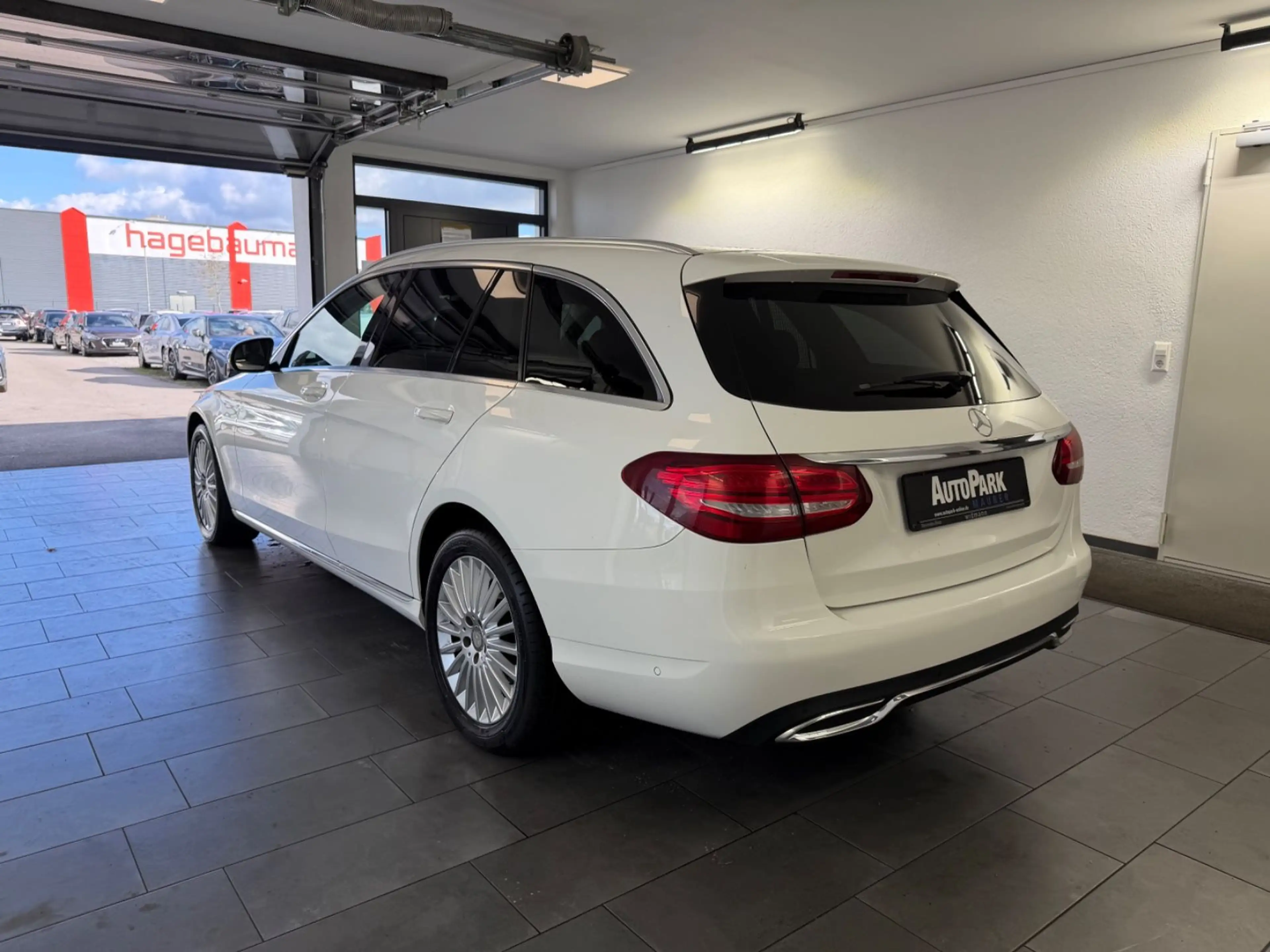 Mercedes-Benz C 220 d T Avantgarde | LED | Navi | PDC | SHZ — photo 7