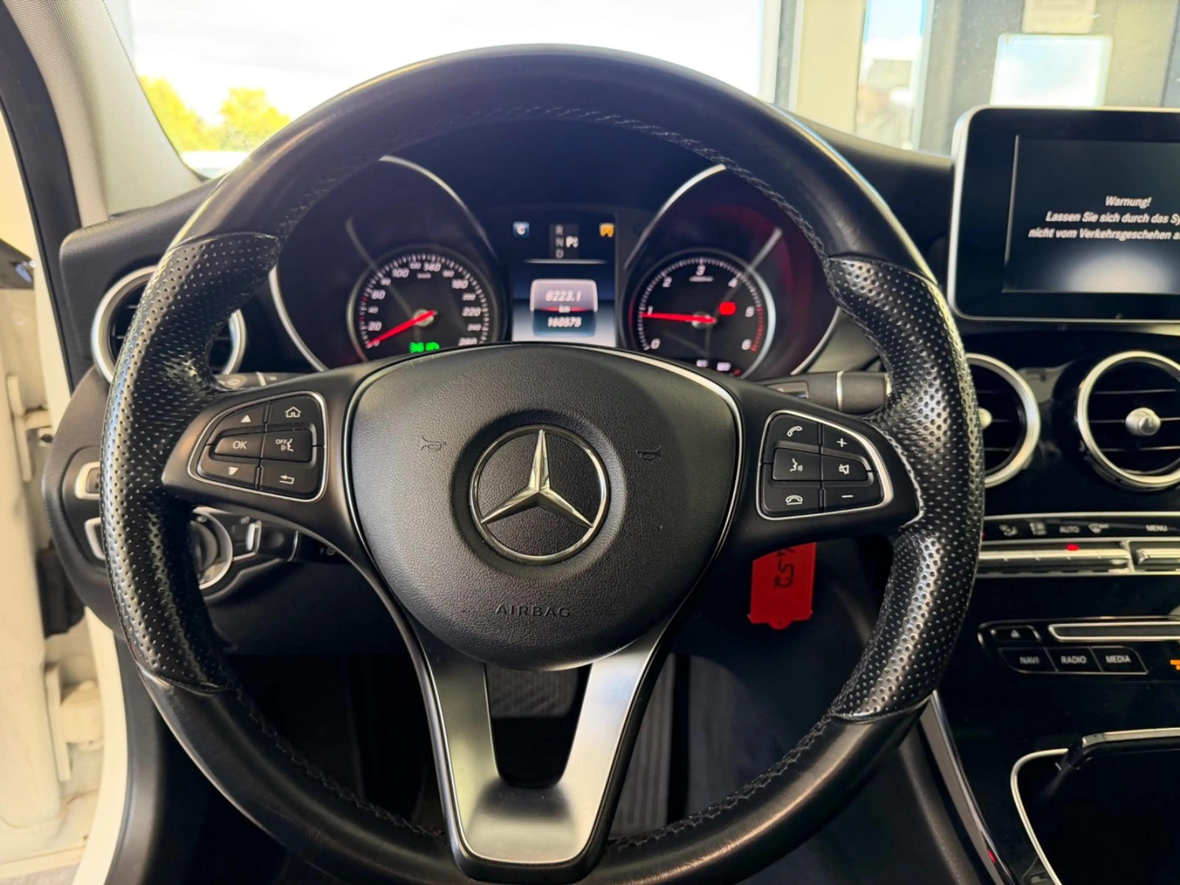 Mercedes-Benz C 220 d T Avantgarde | LED | Navi | PDC | SHZ — photo 12