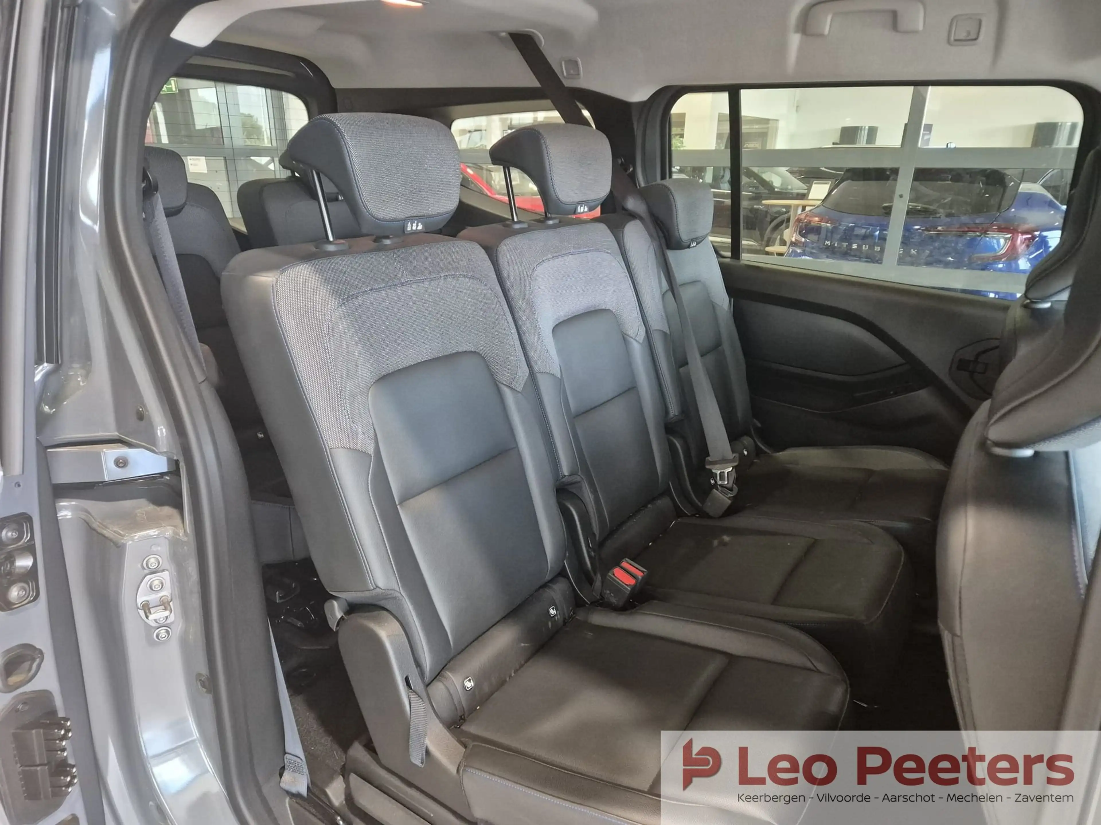 Nissan Townstar — photo 6