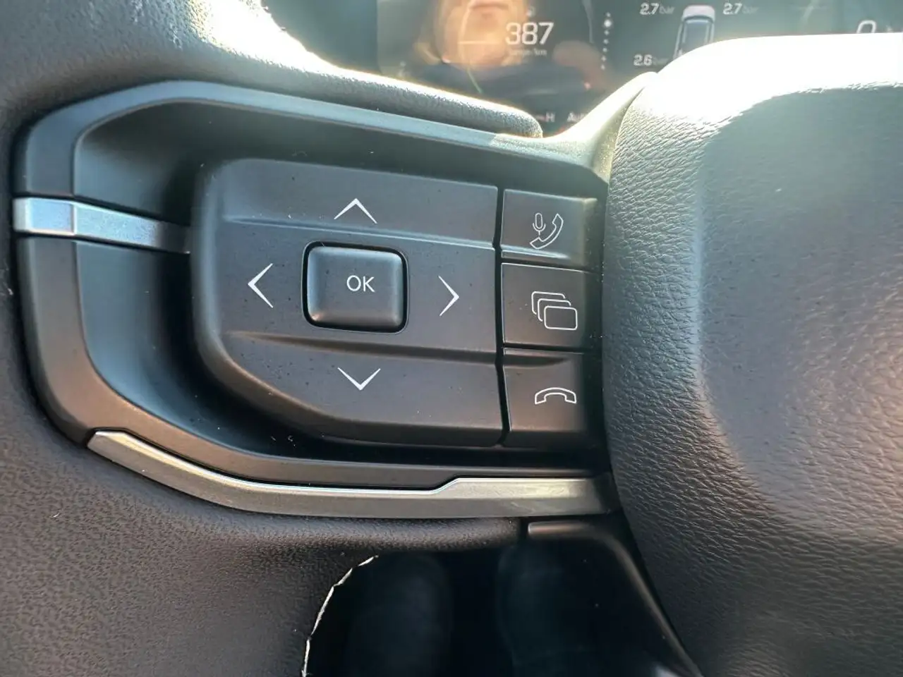 Jeep Cherokee снимка Jeep Cherokee