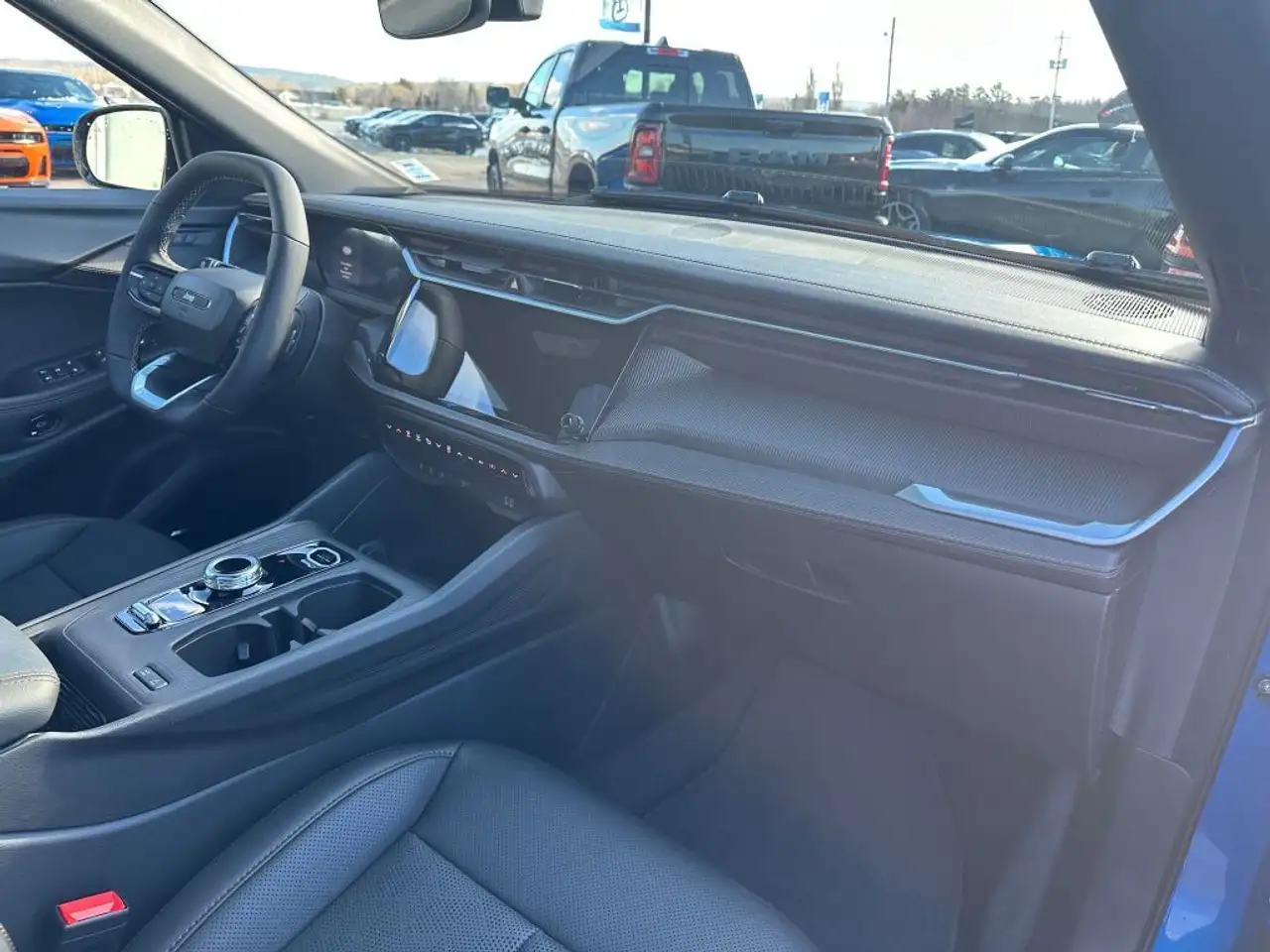Jeep Cherokee снимка Jeep Cherokee
