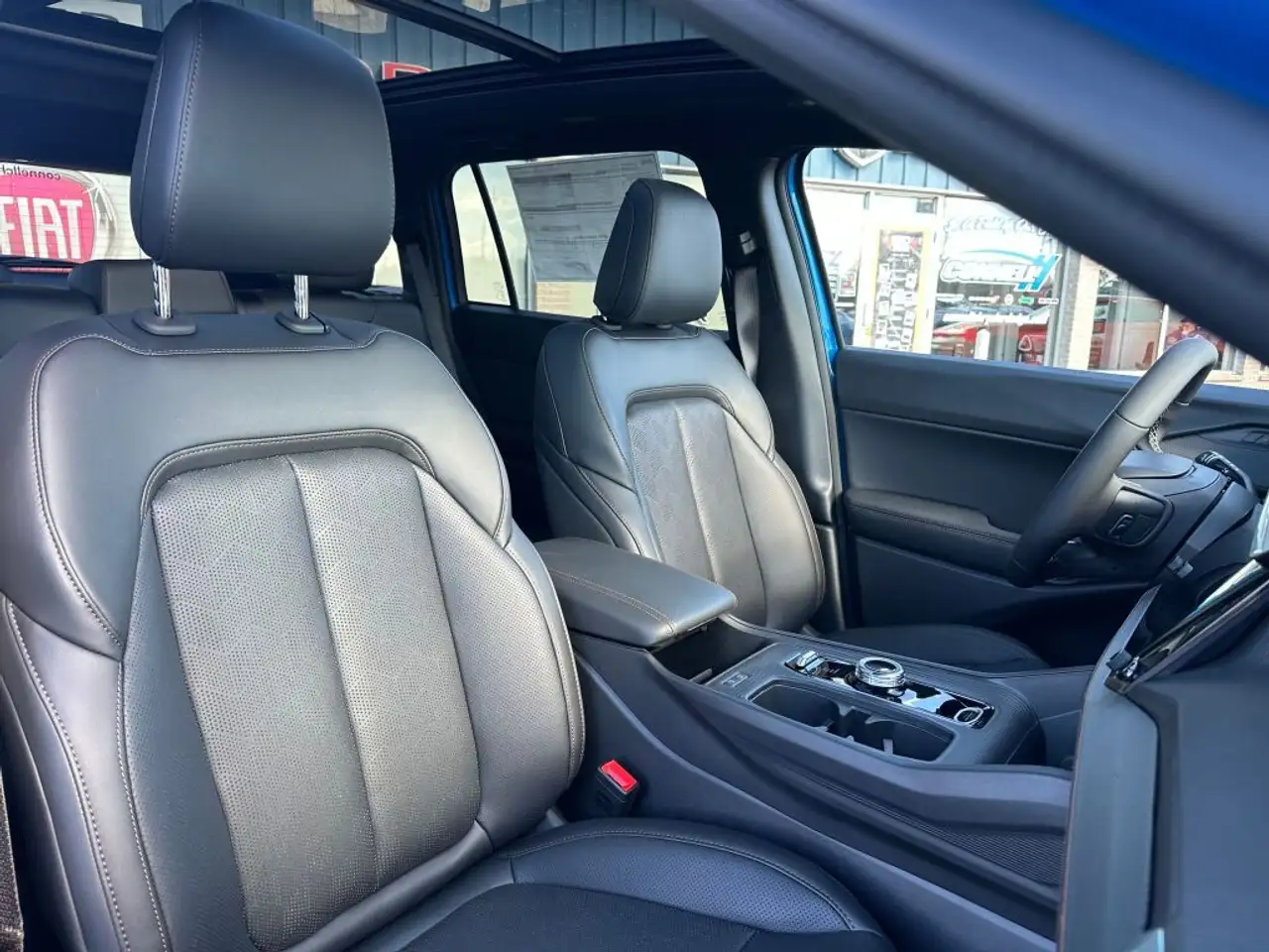 Jeep Cherokee снимка Jeep Cherokee