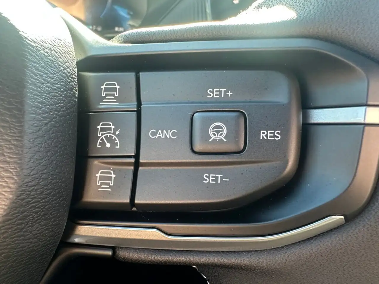 Jeep Cherokee снимка Jeep Cherokee