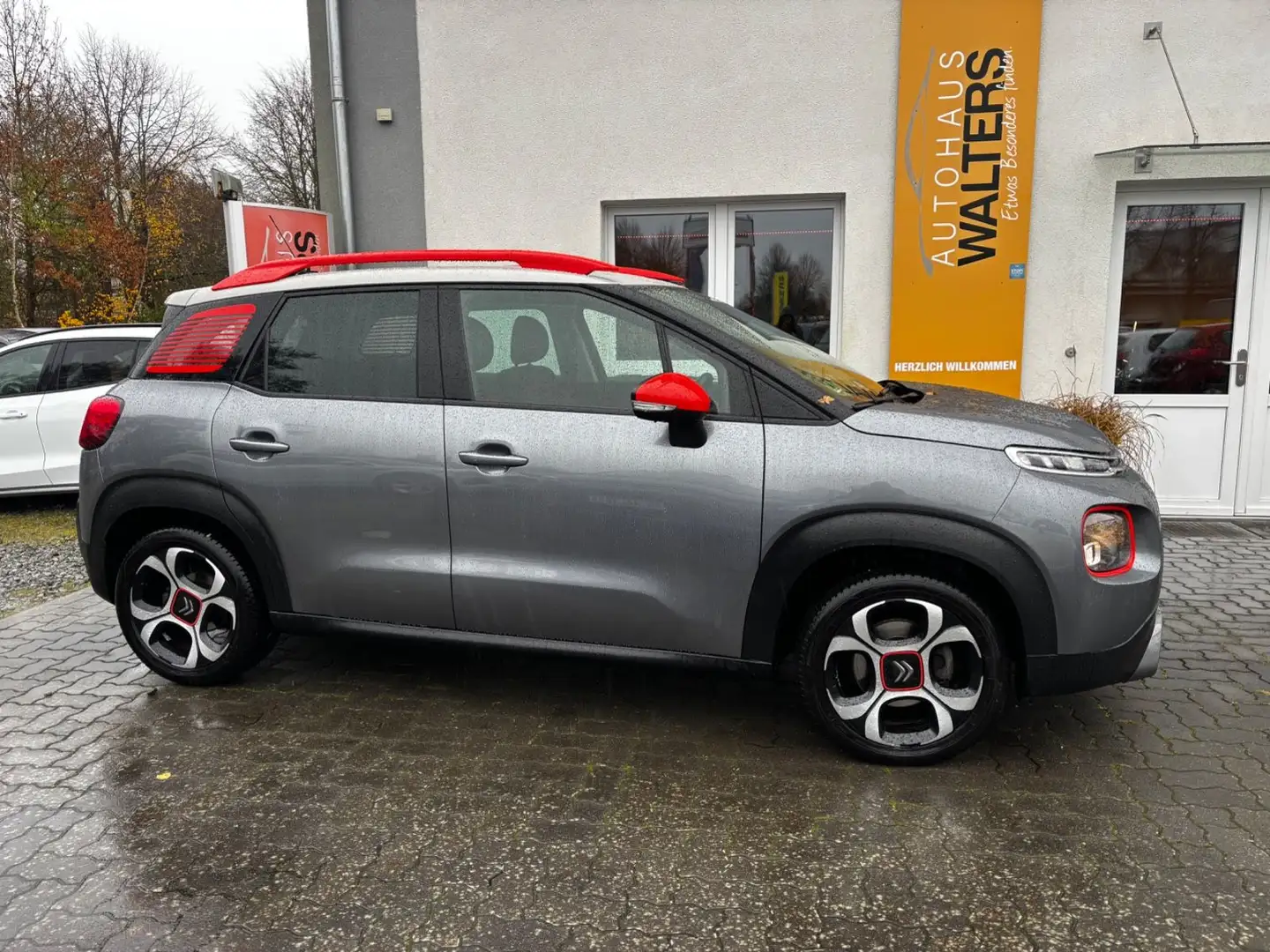 Citroen C3 Aircross = Automatik - Kamera - Navi - Pdc = Gris - 2