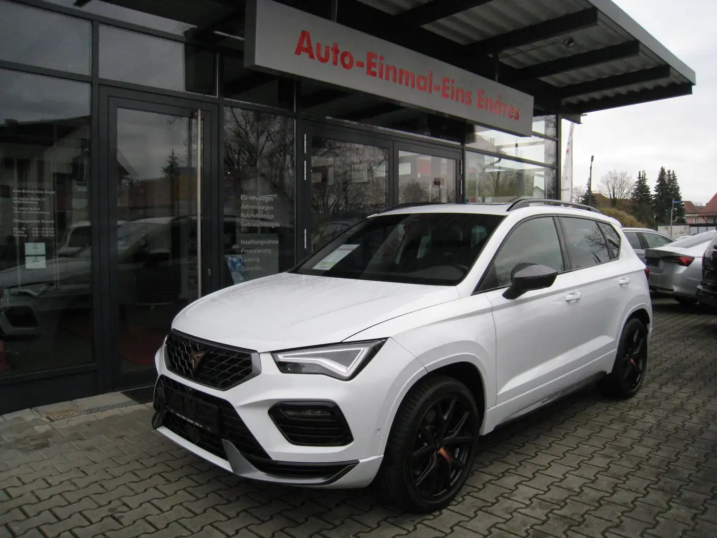 CUPRA Ateca VZ 2.0 TSI DSG 4x4 Allrad PANO*TOPVIEW*NAVI*BEATS Weiß - 1