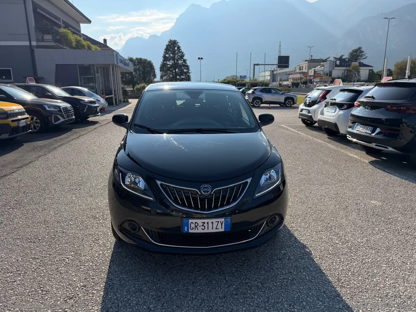 Lancia Ypsilon 1.0 FireFly 5p.S&S Hyb. Platino Grigio - 2
