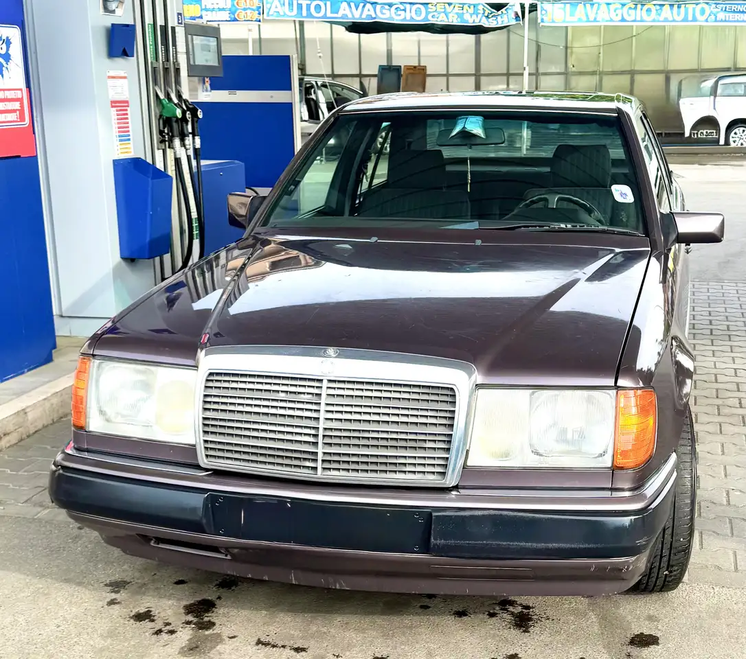 Mercedes-Benz E 200 (124), foto 9