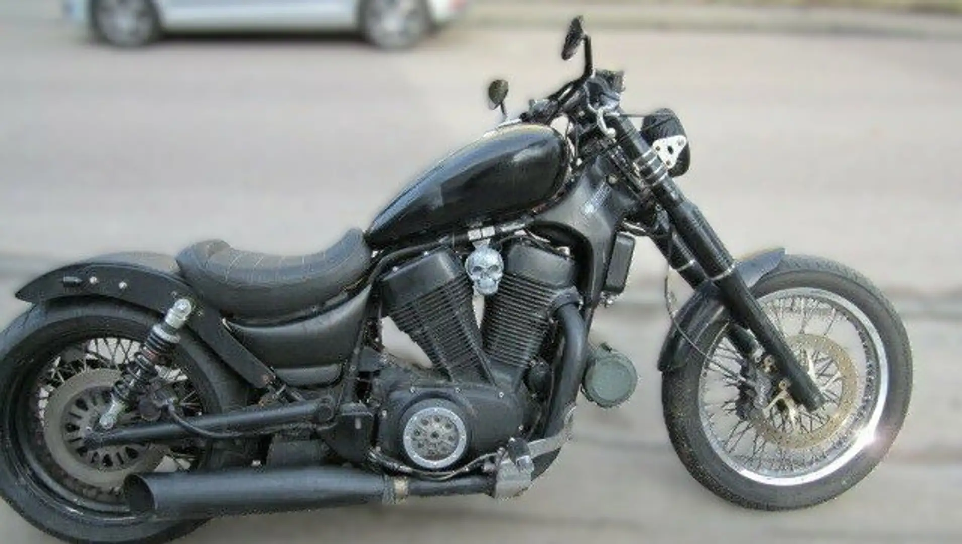 Suzuki Intruder C VS 1400 Noir - 1