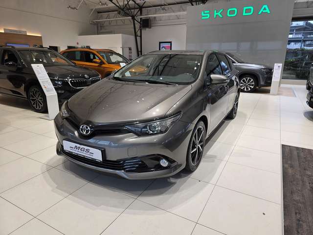 Toyota Auris 1.2 16V Turbo KAT