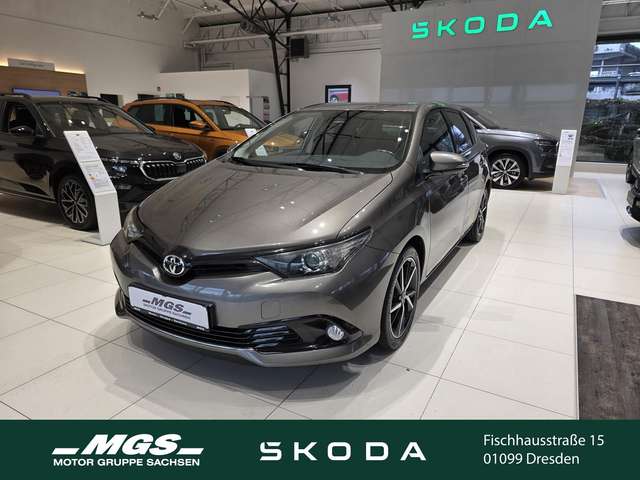 Imagine Toyota Auris 1.2 16V Turbo KAT
