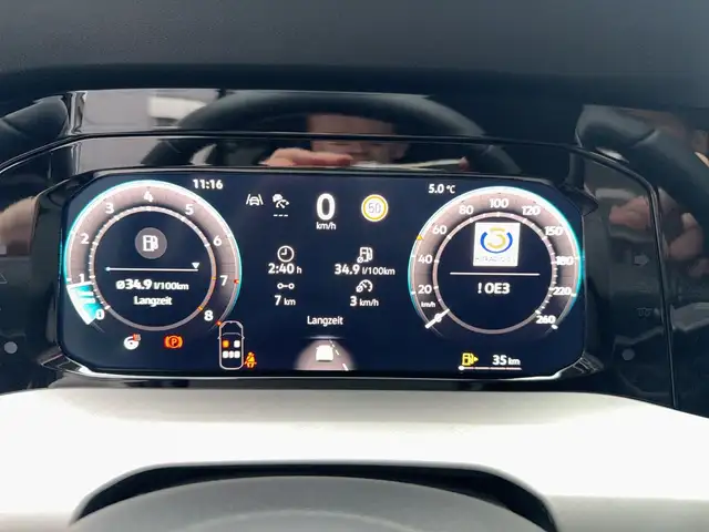 Volkswagen Golf view 10