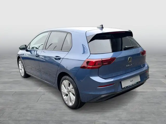 Volkswagen Golf view 4