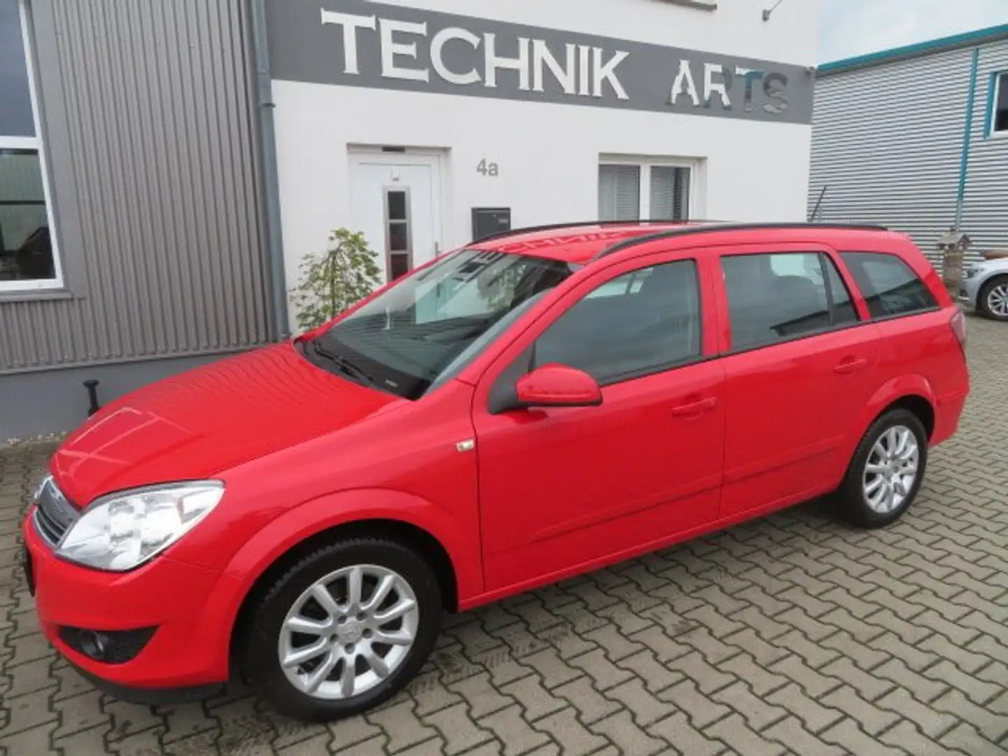 Opel Astra Astra 1.8 CaravanAutomatik nur 68661kmTÜV/KDneu Červená - 1