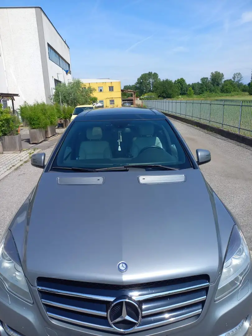 Mercedes-Benz R 350 W251, 7 posti Gris - 1