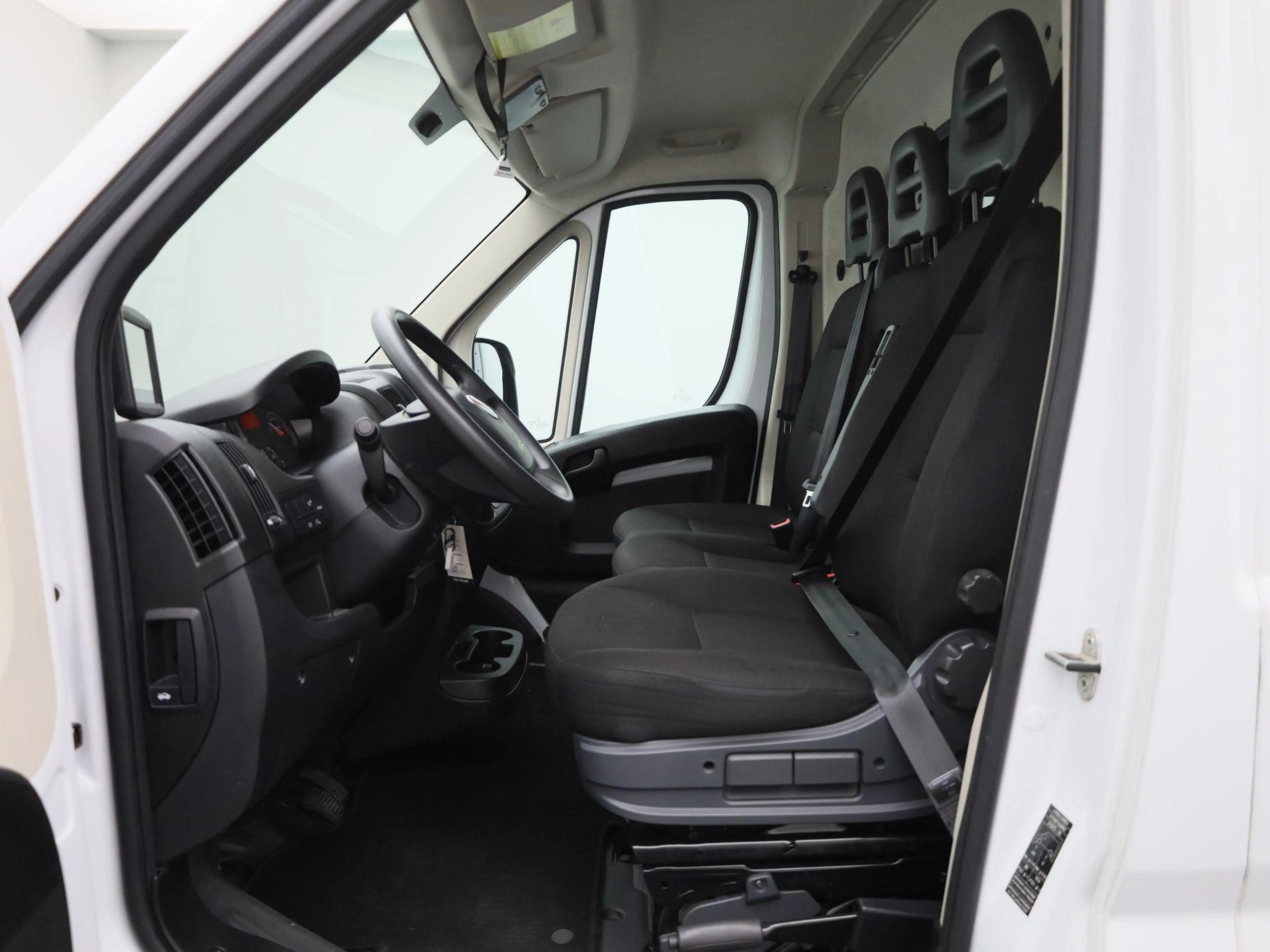 Fiat Ducato E-Ducato 3.5T L3H2 79 kWh | Achteruitrijcamera | P — photo 11