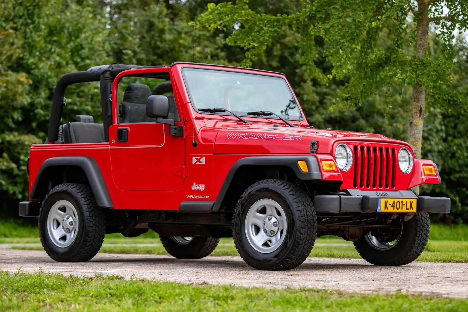Jeep Wrangler 4.0i 6-cill TJ Youngtimer One Of A Kind! Rood - 2