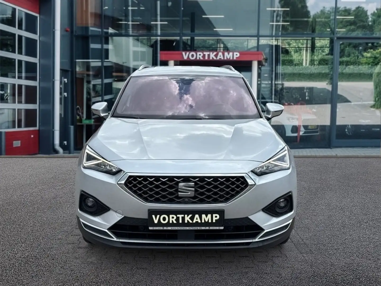 SEAT Tarraco 2.0 TDI DSG XCELLENCE 360-CAMERA/NAVI/ACC/STOELVER Grijs - 2