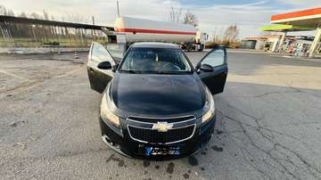 Cruze Hatchback 1.6 LS 124cv