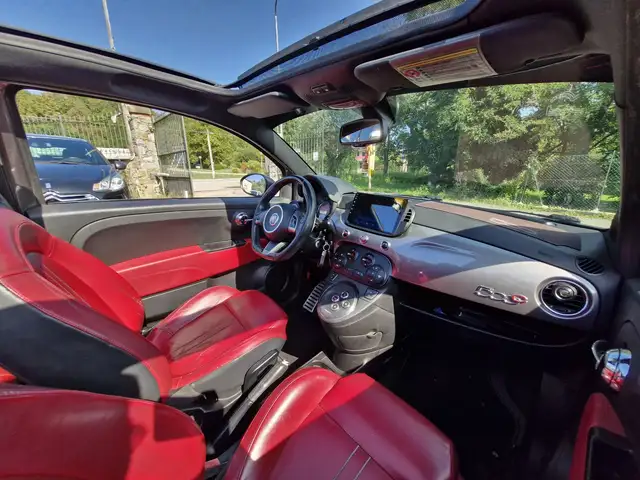 Abarth 500c view 11