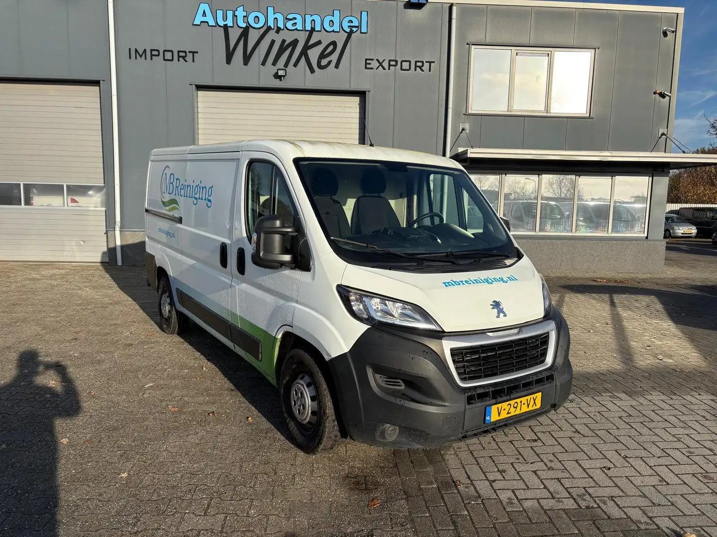 Peugeot Boxer 435 2.0 BlueHDI L2H1 - AIRCO, TREKHAAK Weiß - 1