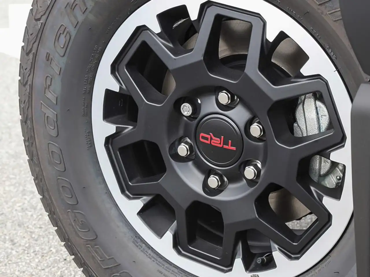 Toyota Tacoma снимка Toyota Tacoma