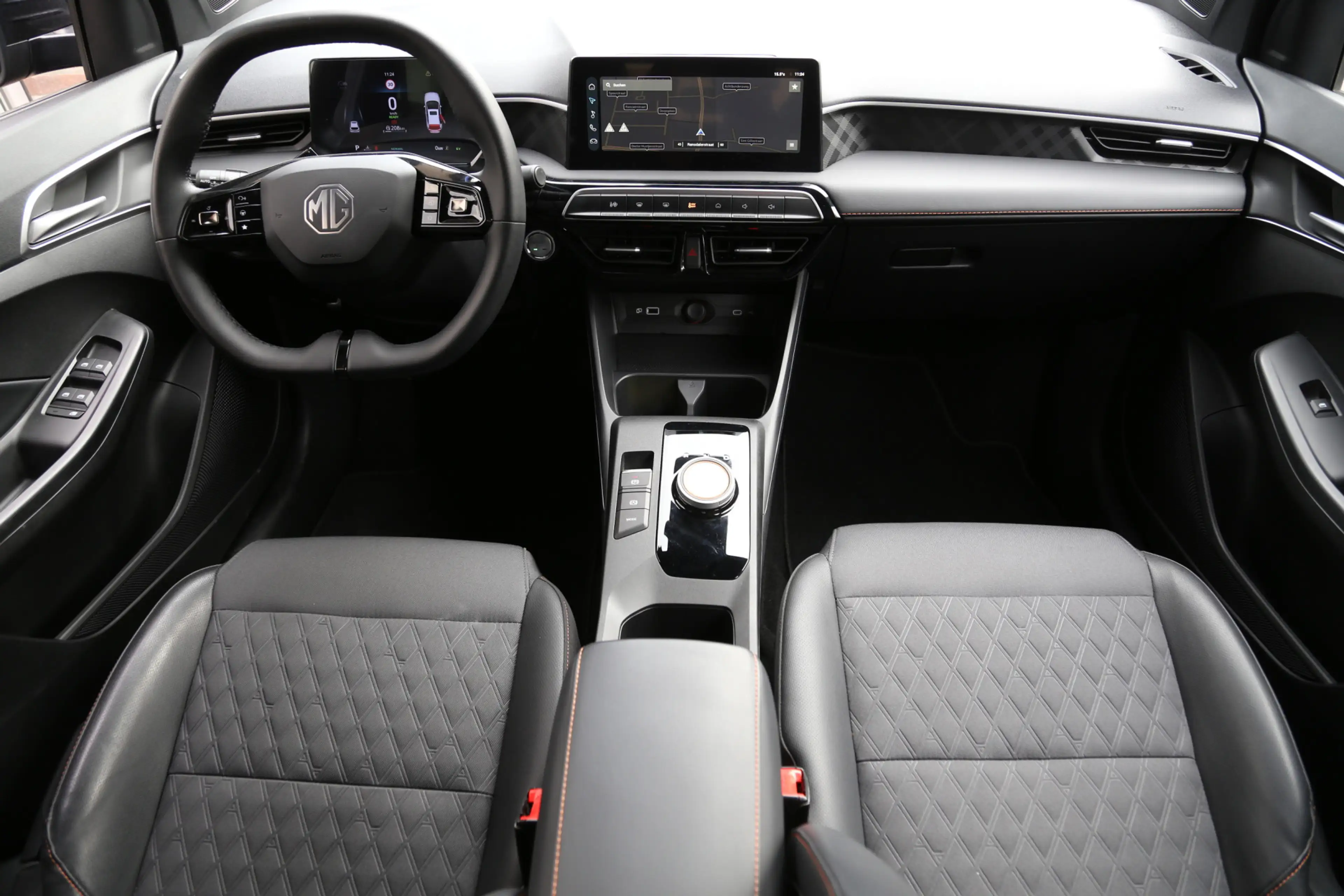 MG MG3 Hybrid+ 1.5 Hybrid+ Luxury Navi Camera LED — photo 5