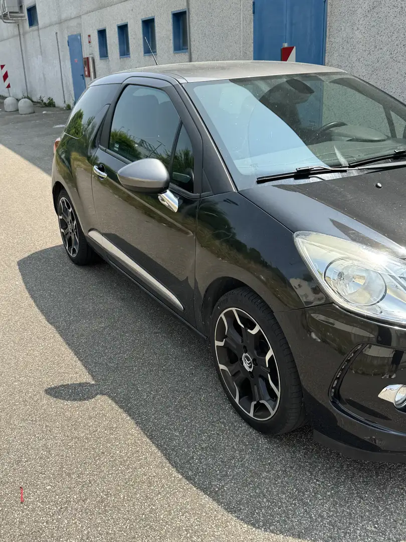 Citroen DS3 1.2 puretech (vti) So Chic 82cv - 2