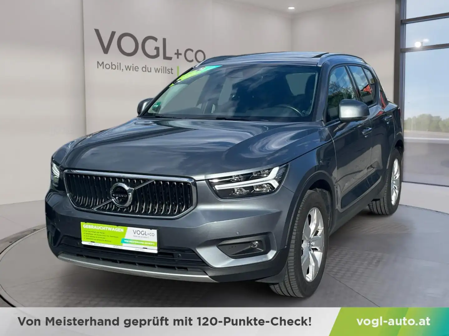 Volvo XC40 T4 AWD Momentum Geartronic Noir - 1
