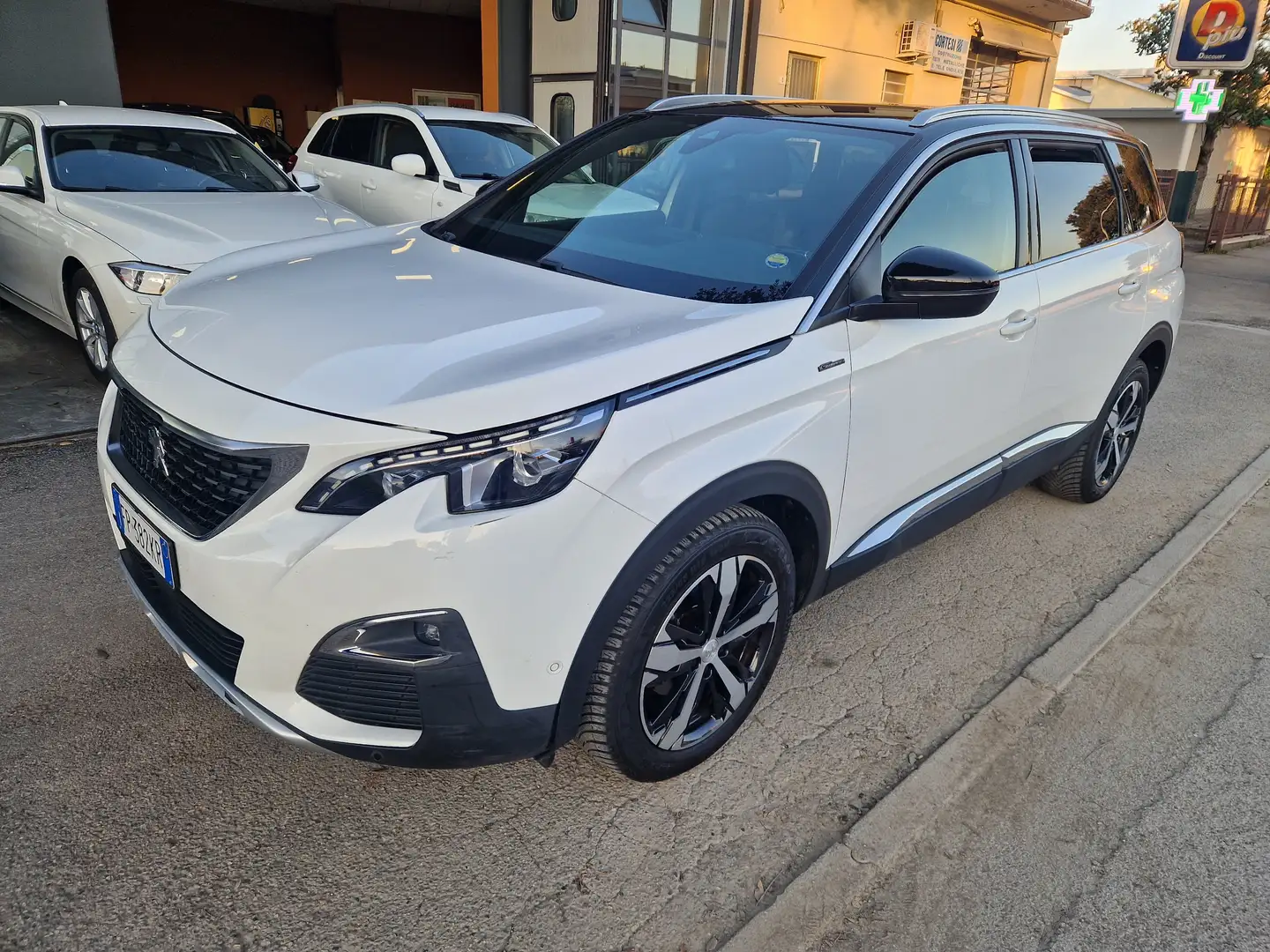 Peugeot 5008 1.5 bluehdi GT Line 131cv Aut. Bianco - 2