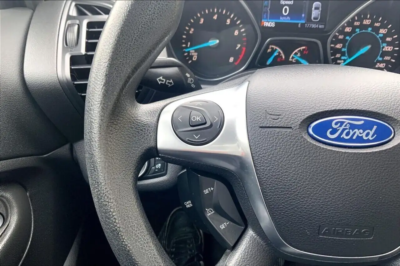 Ford Escape снимка Ford Escape