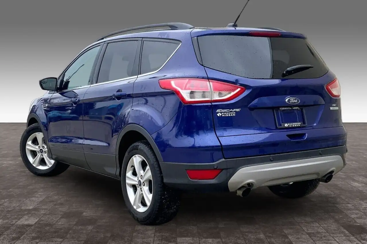 Ford Escape снимка Ford Escape