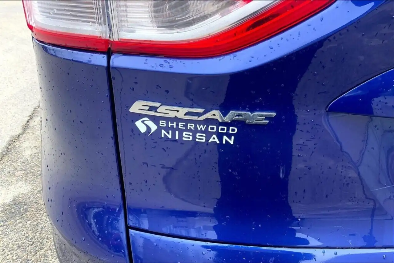 Ford Escape снимка Ford Escape